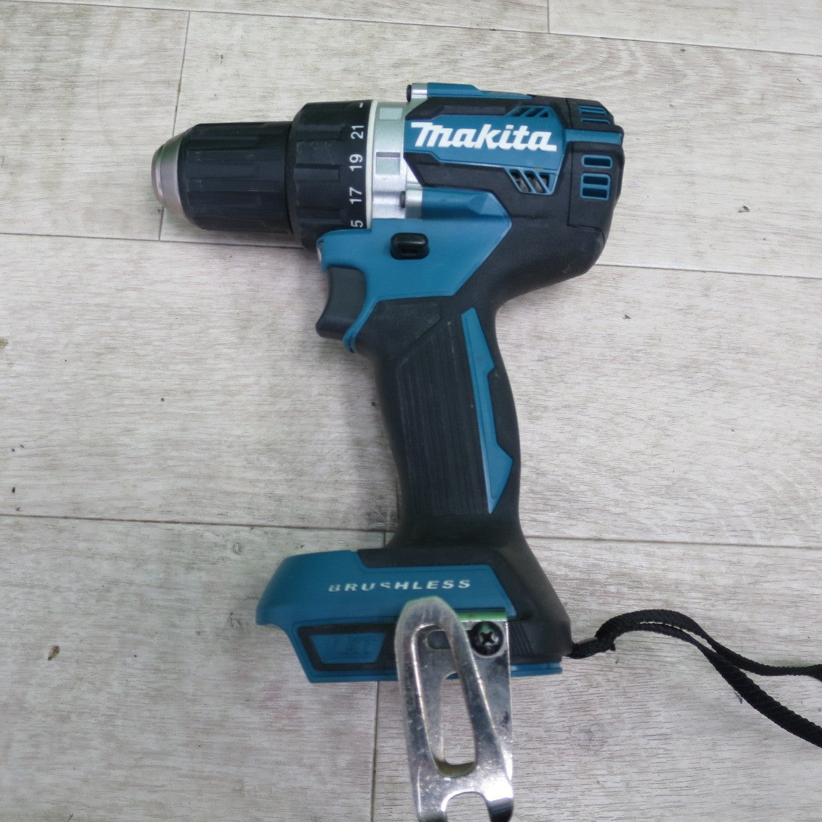 [送料無料] ☆makita マキタ 充電式 ドライバドリル DF484D 本体のみ DIY 電動 工具 大工 道具☆