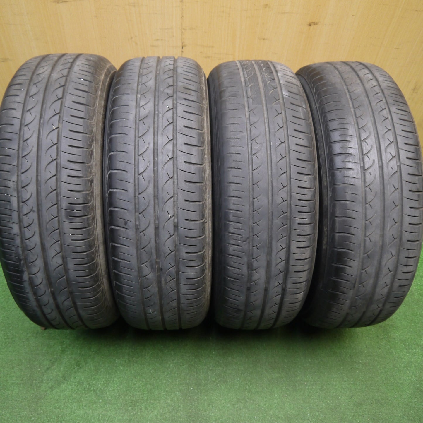 4本価格★175/65R14 ヨコハマ ブルーアース AE01F Verthandi ヴェルザンディ ヴェルサンディ 14インチ PCD100/4H★5121601Hノ