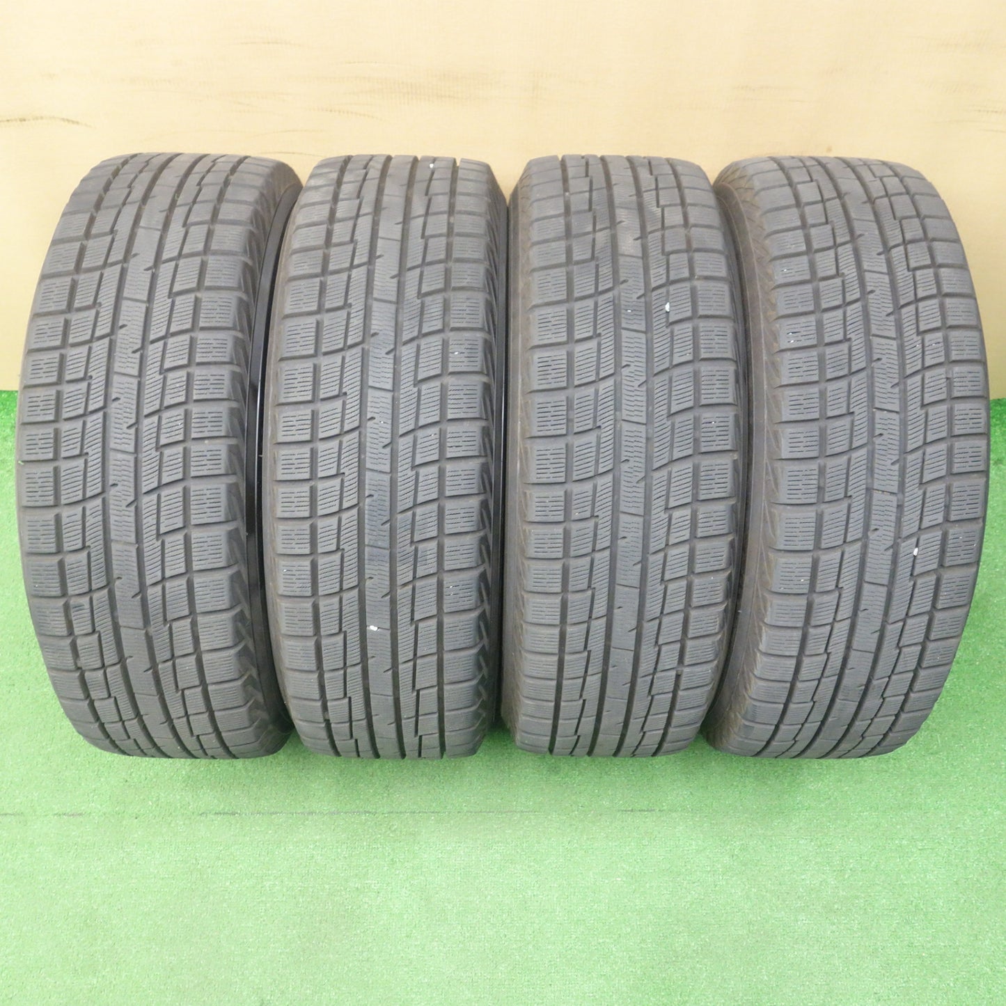 バリ溝！24年！キレイ！9.5分★スタッドレス 205/60R16 プラクティバ BP02 ヨコハマ製 SCHNEIDER MiD シュナイダー 16インチ PCD114.3/5H★6032701KTス