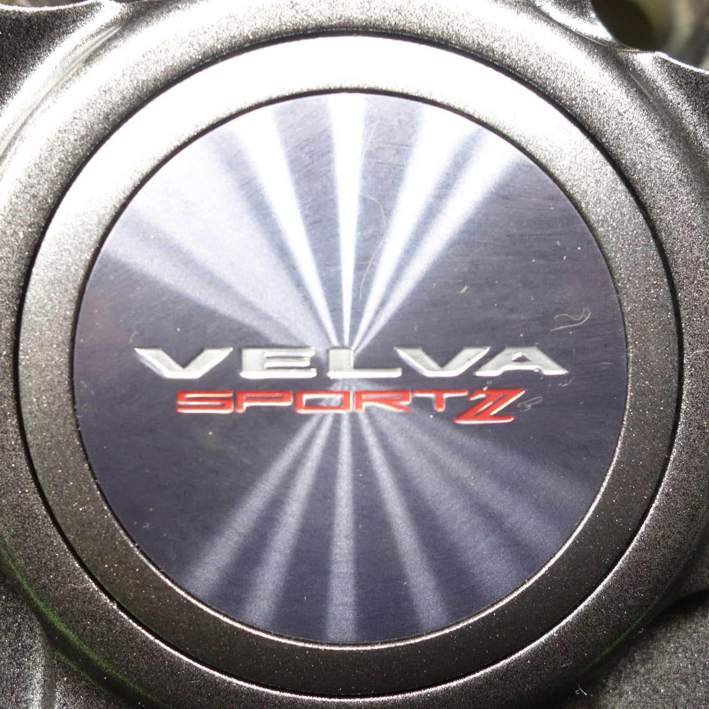 バリ溝！24年！キレイ！9.5分★スタッドレス 205/65R16 ブリヂストン ブリザック VRX2 VELVA SPORTZ ヴェルヴァ 16インチ PCD114.3/5H★5122002KTス