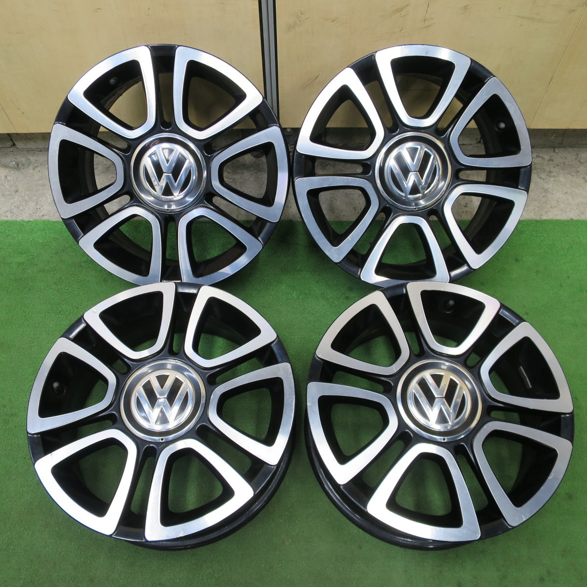 4本価格★フォルクス ワーゲン up! アップ 純正 ホイール 16インチ 16×6J PCD100/4H★6041002NGホ