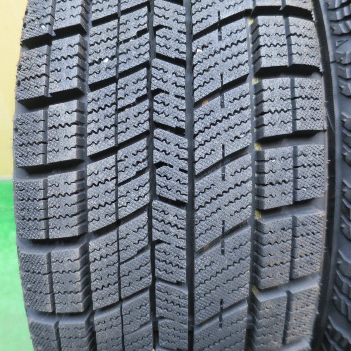 バリ溝！23年！9.5分★スタッドレス 165/55R14 ナンカン アイスアクティバ AW-1 Verthandi ヴェルザンディ 14インチ 軽サイズ ワゴンR ゼスト 等 PCD100/4H★6031804NJス
