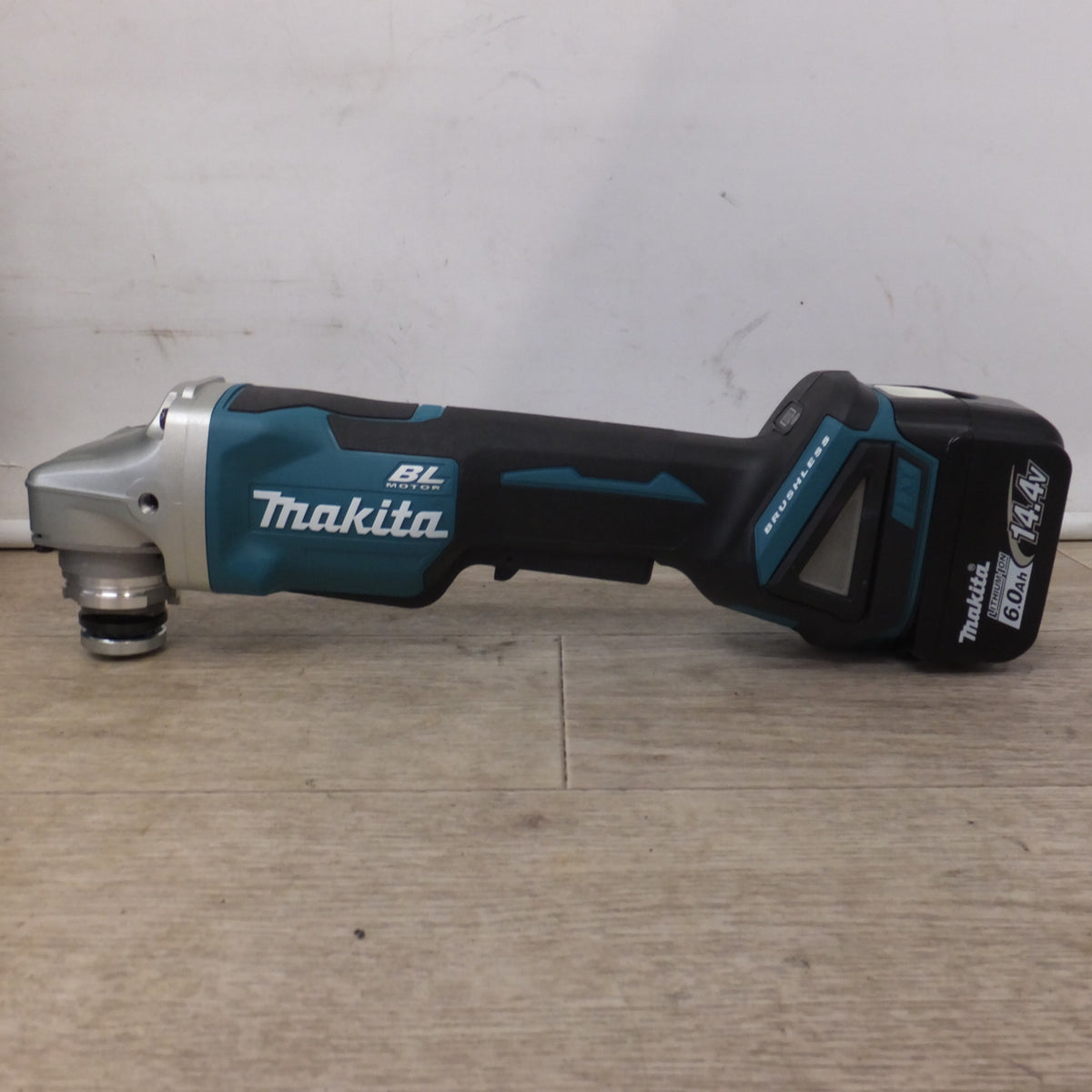 未使用 展示品★マキタ makita 100mm 充電式ディスクグラインダ GA407DRG 14.4V★