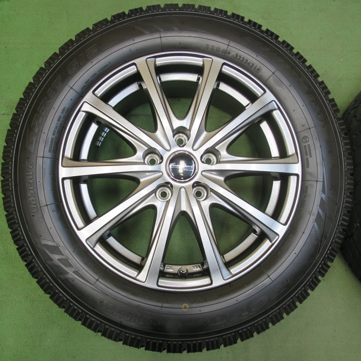 超バリ溝！21年！キレイ！ほぼ10分★スタッドレス 205/65R16 トーヨー オブザーブ ガリット GIZ EuroSpeed MANARAY SPORT ユーロスピード 16インチ PCD114.3/5H★5112813イス