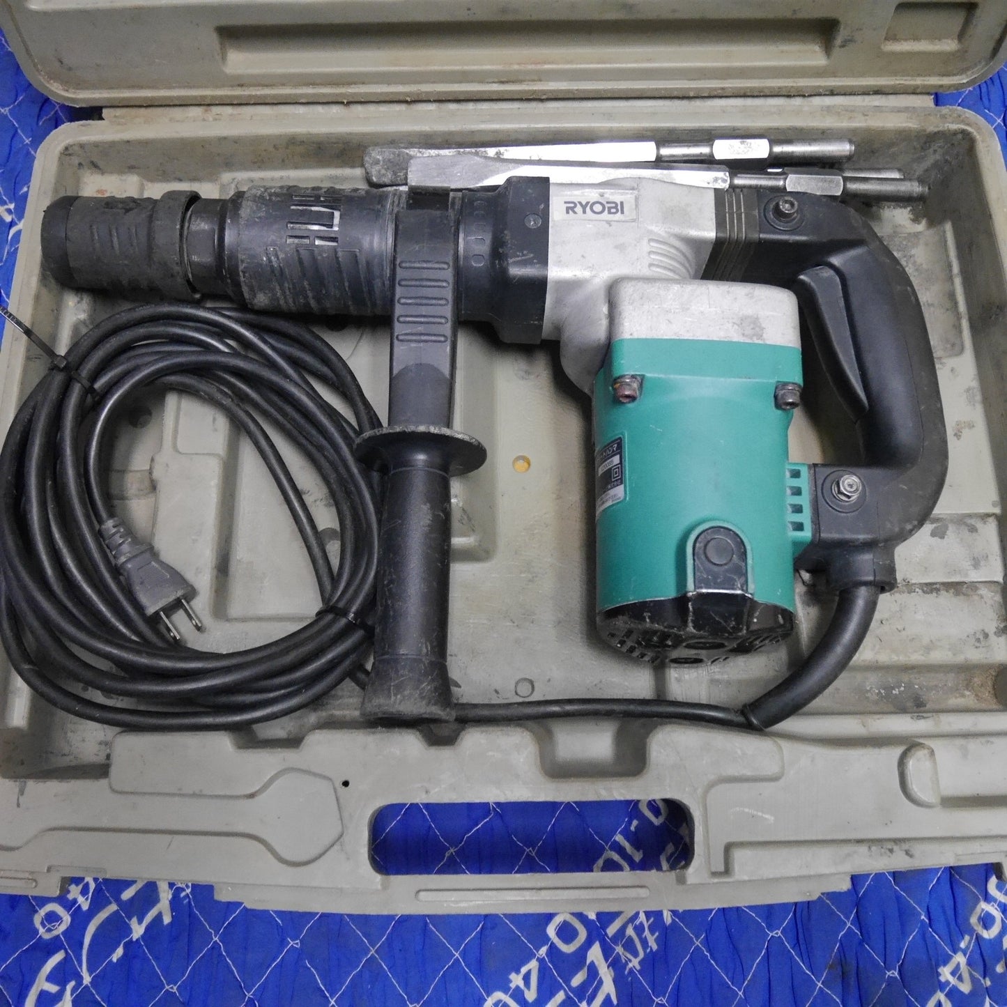 [送料無料] 付属品付き☆RYOBI リョービ コンクリート ハンマー CH-462 電動 工具 コード式 はつり 破砕 ハツリ☆