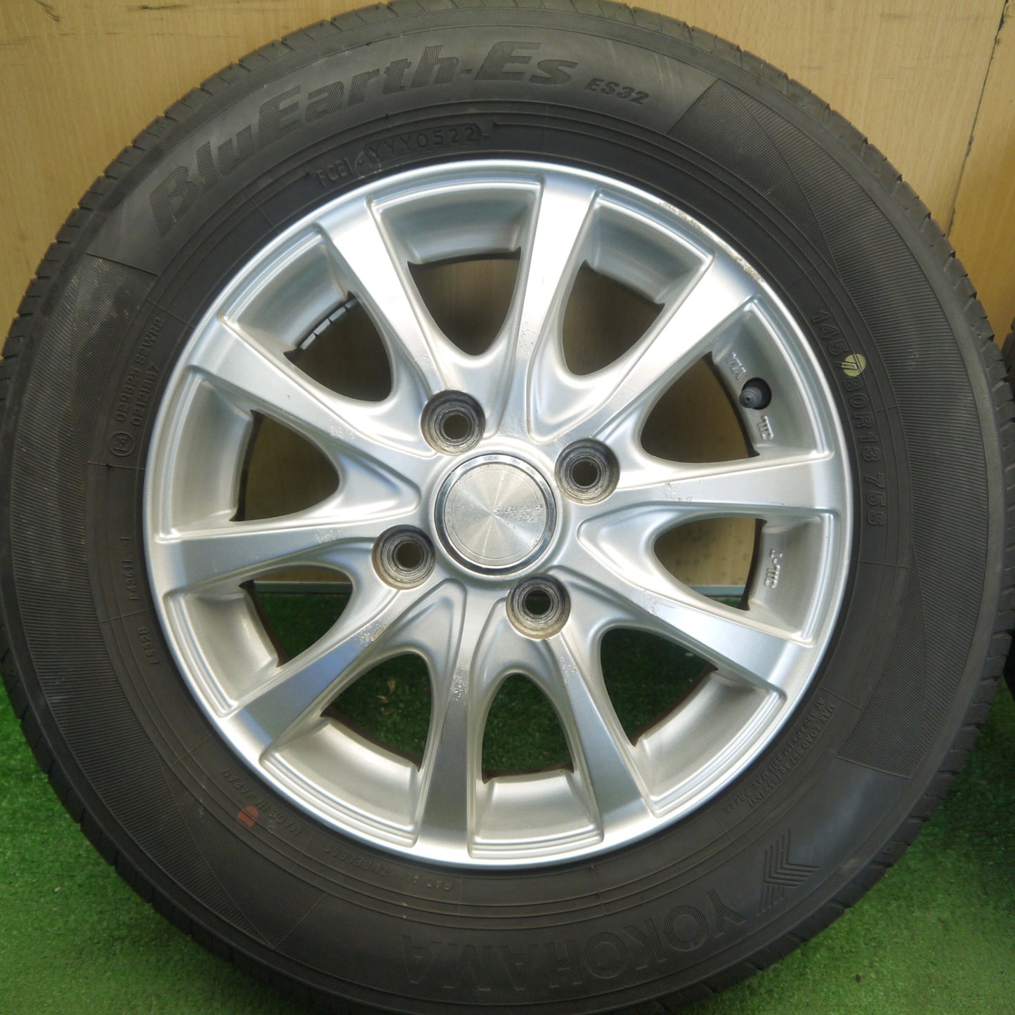 4本価格！22年★145/80R13 ヨコハマ BluEarth-ES ES32 SIBILLA NEXT IR-Z シビラ ネクスト ブルーアース 13インチ PCD100/4H★6052705Hノ