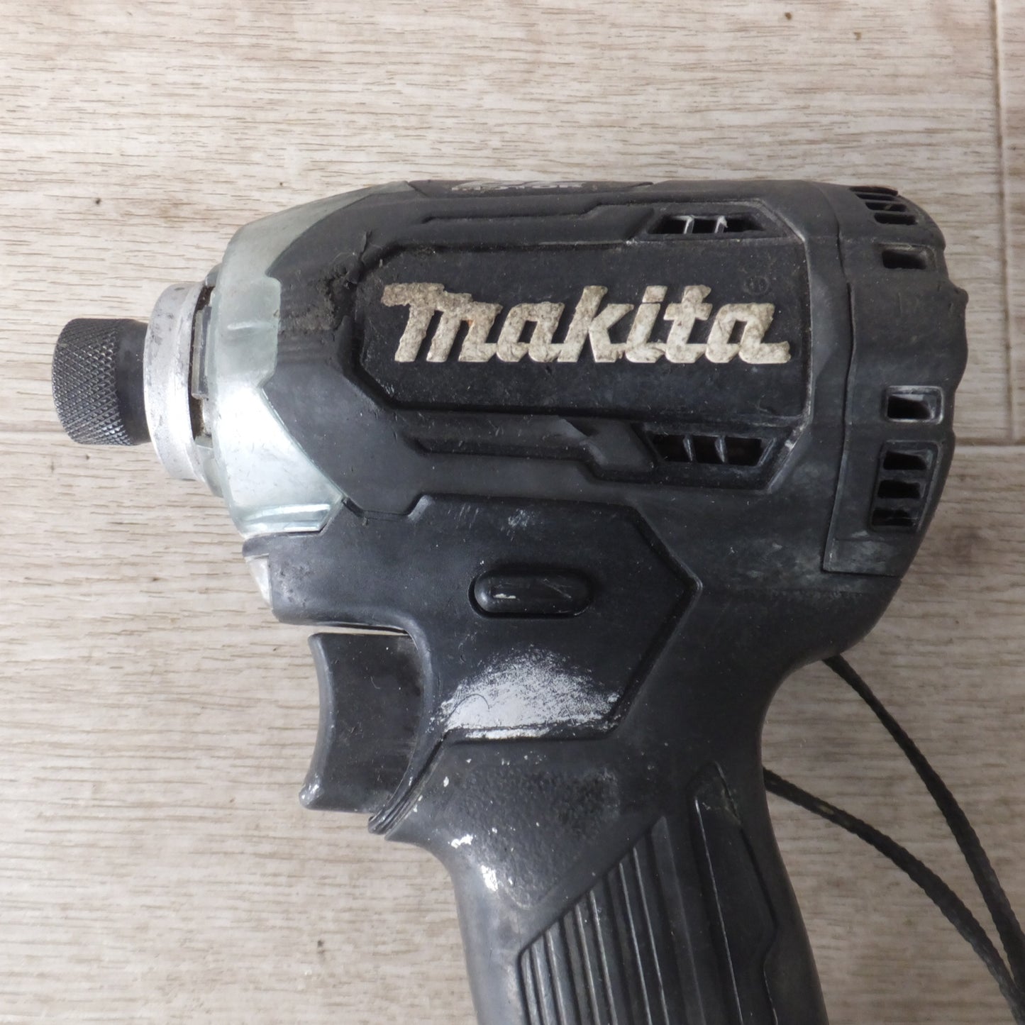 [送料無料] ★マキタ makita 充電式インパクトドライバ TD170D　バッテリ BL1850B　セット★