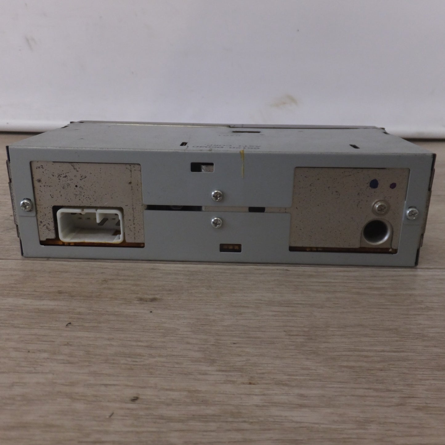 [送料無料] ★ASTI製 ダイハツ 純正 スピーカー内蔵 AM/FMラジオ 86120-B5030[14-3]★