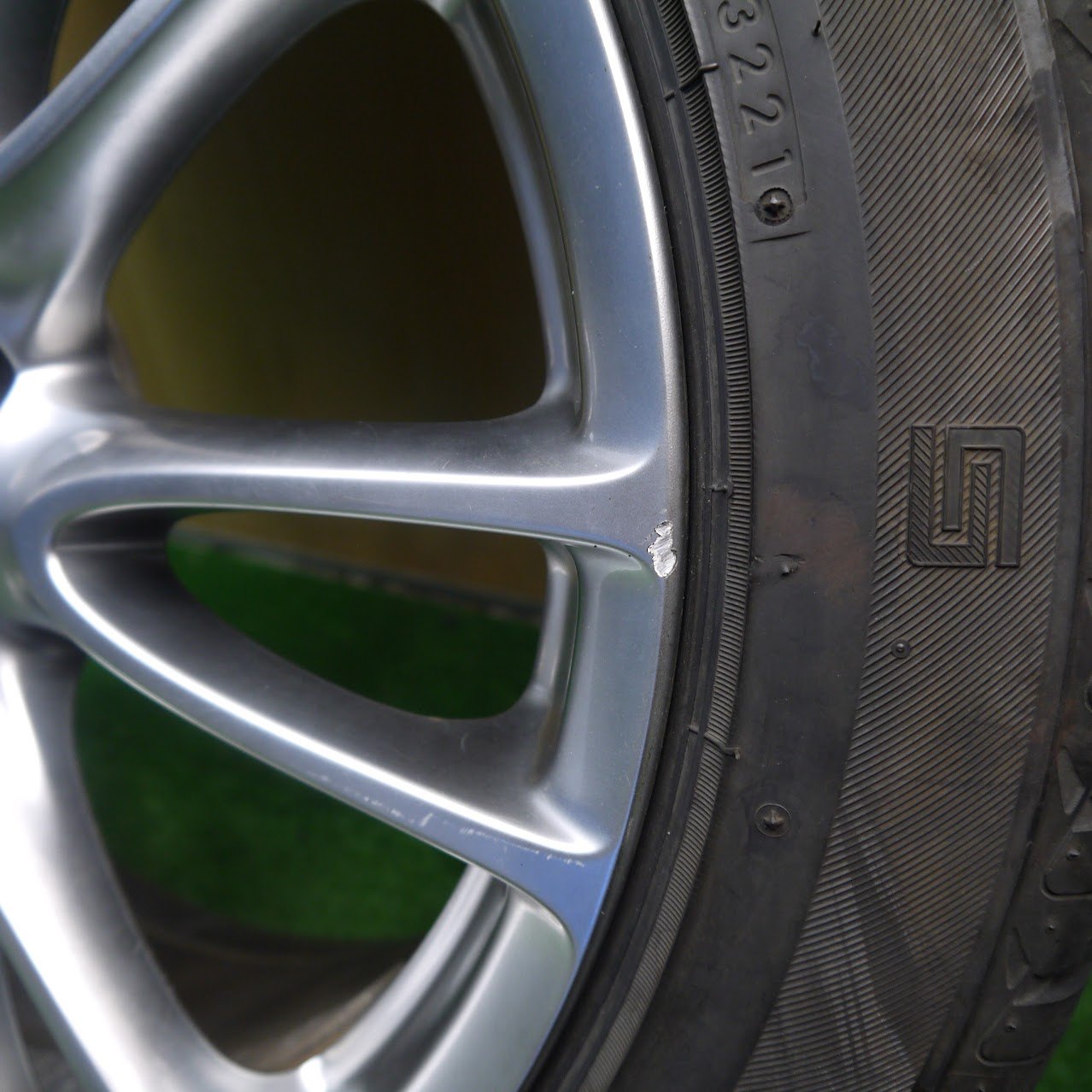 バリ溝！21年！9.5分★日産 V36 スカイライン 純正 225/50R18 245/45R18 セイバーリング SL201 18インチ PCD114.3/5H★5051403Hノ