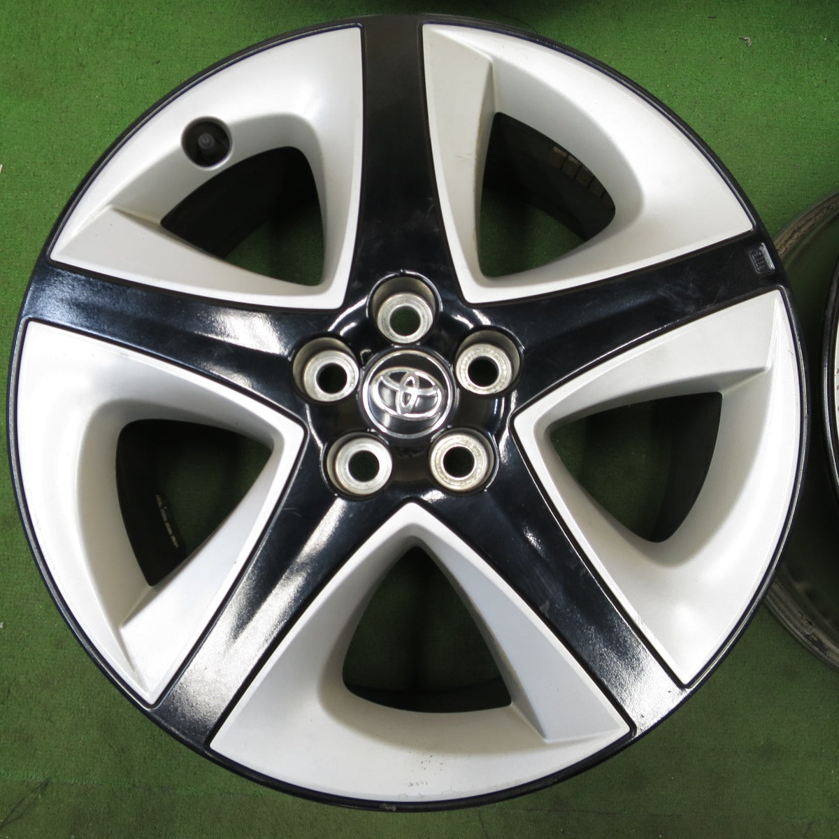 4本価格★トヨタ 50系 プリウス ツーリング 純正 ホイール 17インチ 17×7J PCD100/5H★6062206NGホ