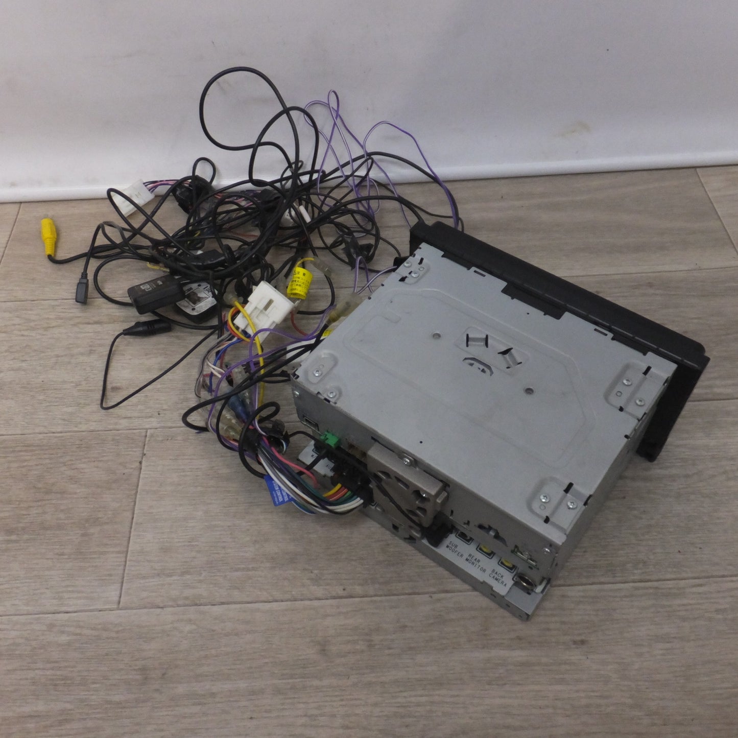 [送料無料] ★カロッツェリア carrozzeria AV一体型メモリーナビゲーションAVIC-RW801-D(6)★
