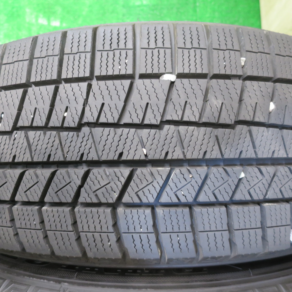 バリ溝！21年！キレイ！9.5分★スタッドレス 215/60R17 ダンロップ ウインターマックス 03 Mistiere ミスティーレ 17インチ PCD114.3/5H★5101103NJス