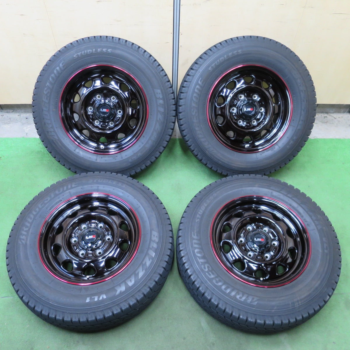 バリ溝！キレイ！9分★LMG LEHRMEISTER GEAR 195/80R15 107/105L スタッドレス ブリヂストン ブリザック VL1 レアマイスター ギア 15インチ PCD139.7/6H★6021602ナス