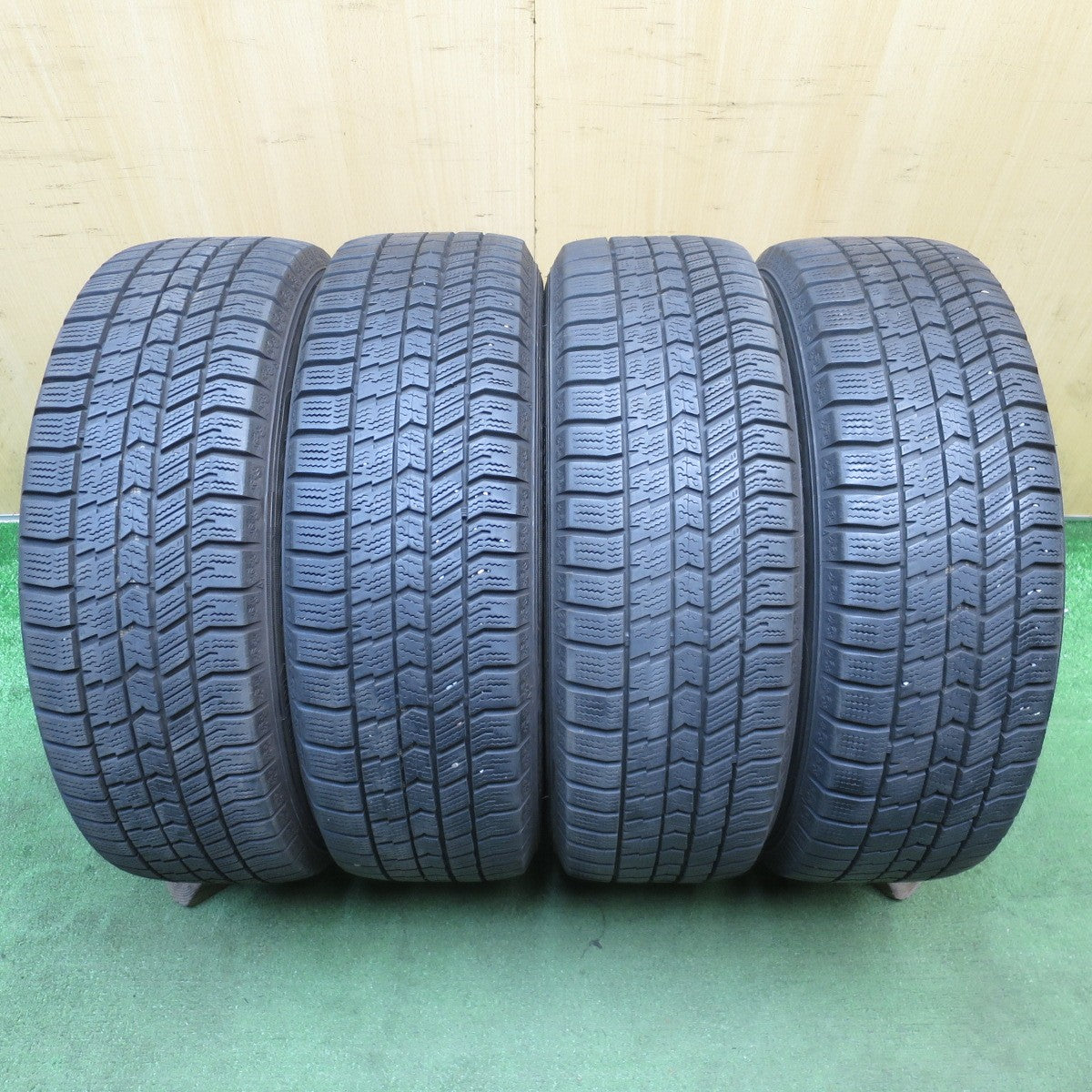 キレイ！22年◎スタッドレス 185/60R15 グッドイヤー アイスナビ8 VIOLENTO ヴィオレント 15インチ PCD100/4H◎6101203NJス