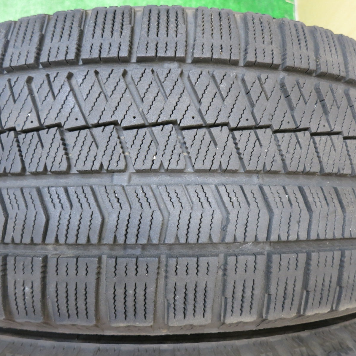 バリ溝！8.5分★レクサス CT 205/55R16 スタッドレス ブリヂストン ブリザック VRX2 LF SPORT LFスポーツ 16インチ PCD100/5H★5050410NJス