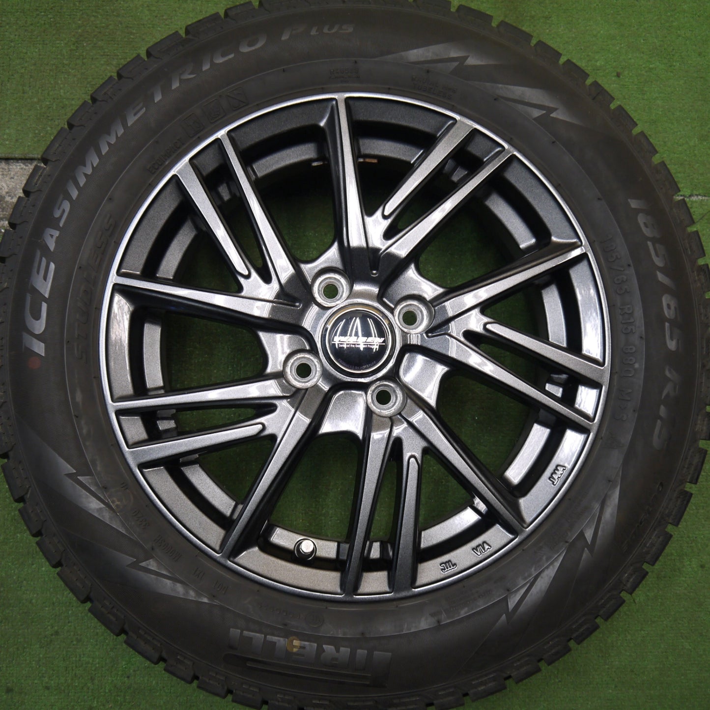 バリ溝！キレイ！8.5分★スタッドレス 185/65R15 ピレリ アイスアシンメトリコ プラス WAREN ヴァーレン 15インチ PCD100/4H★5072507Hス