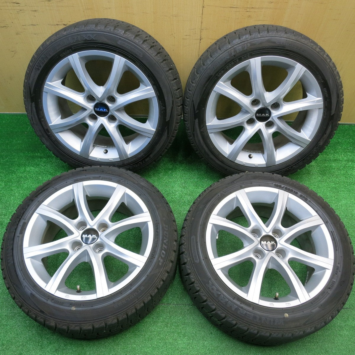 バリ溝！21年！9.5分★シトロエン プジョー 等 MAK ANTIBES 195/55R16 スタッドレス ダンロップ ウインターマックス WM02 16インチ アンチバス PCD108/4H★5102303HAス