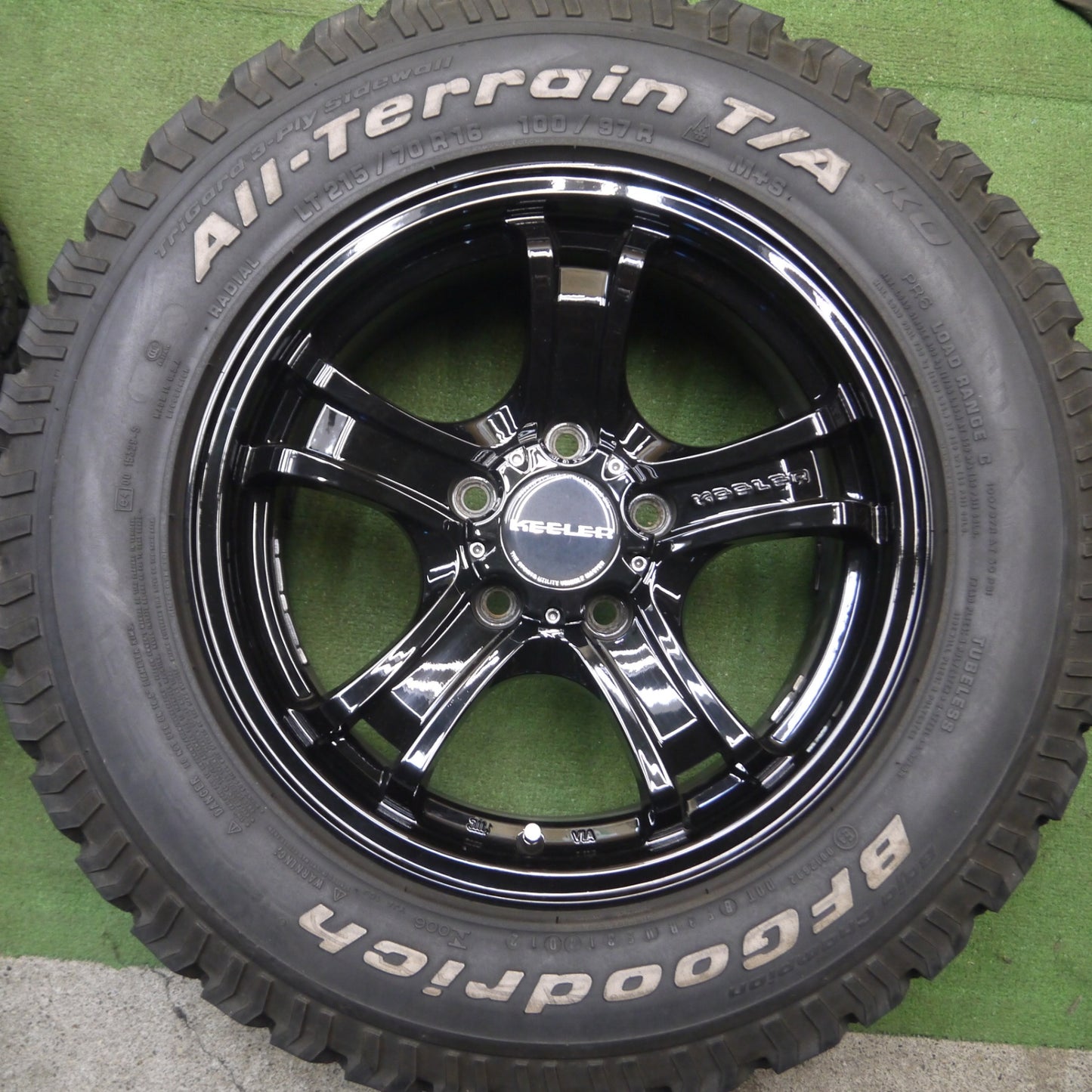 *送料無料* バリ溝！キレイ！9分★KEELER 215/70R16 BFグッドリッチ All-Terrain T/A KO ホワイトレター キーラー 16インチ PCD114.3/5H★4061106Hノ