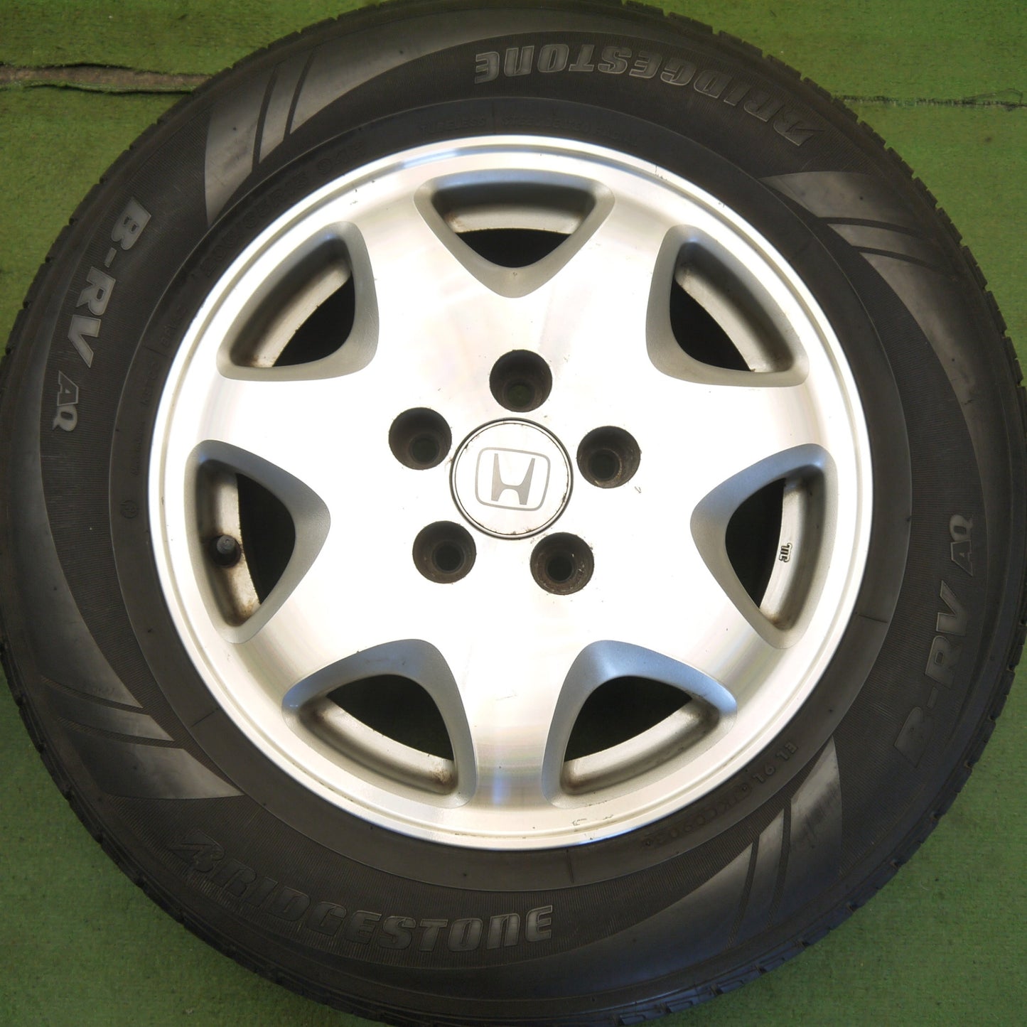 4本価格◎ホンダ RA1 オデッセイ 純正 205/65R15 ブリヂストン B-RV AQ 15インチ PCD114.3/5H◎6071007Hノ