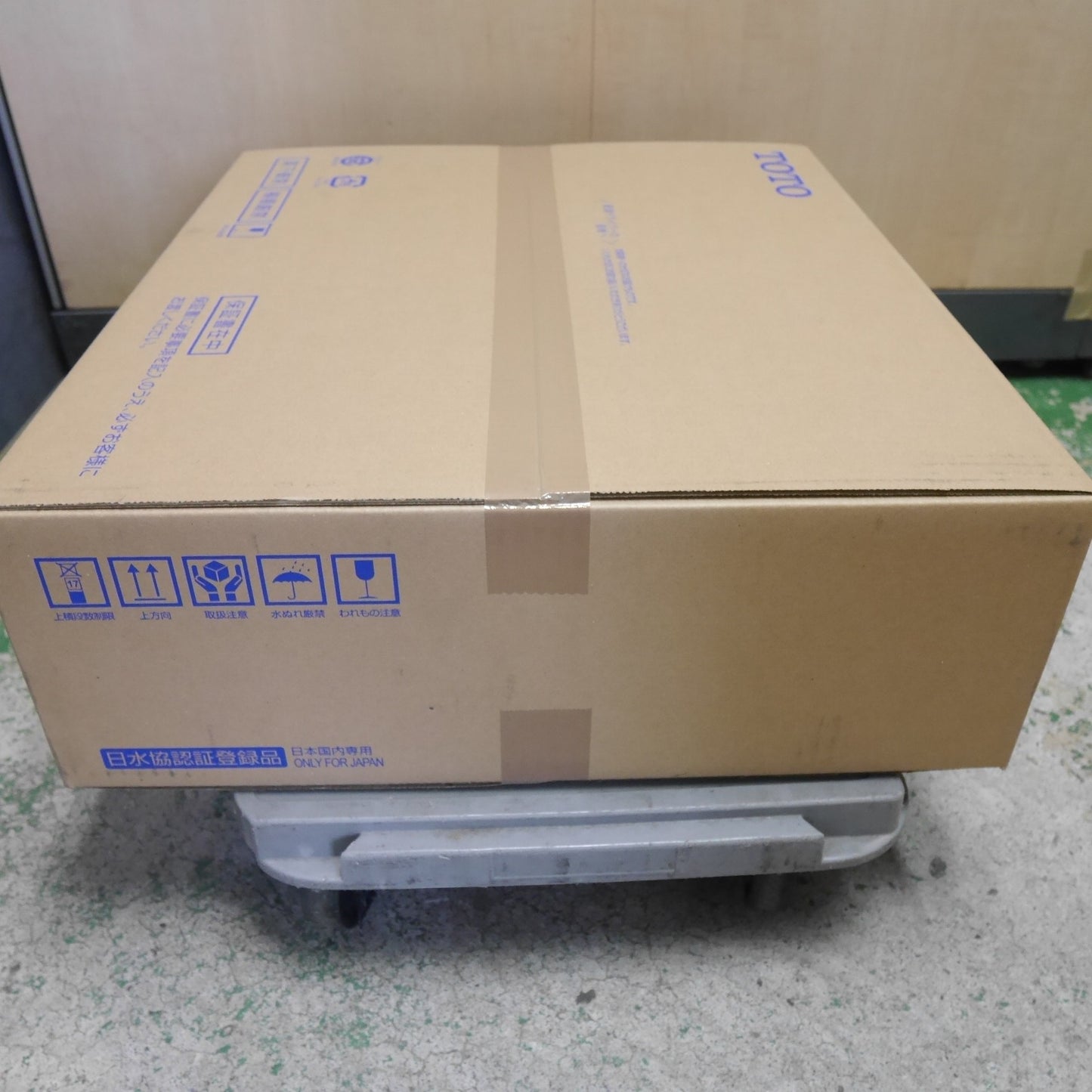 [送料無料] 未使用☆TOTO ウォシュレット SS1 TCF6624 #NW1 シート タイプ 温水 洗浄 便座 トートー☆