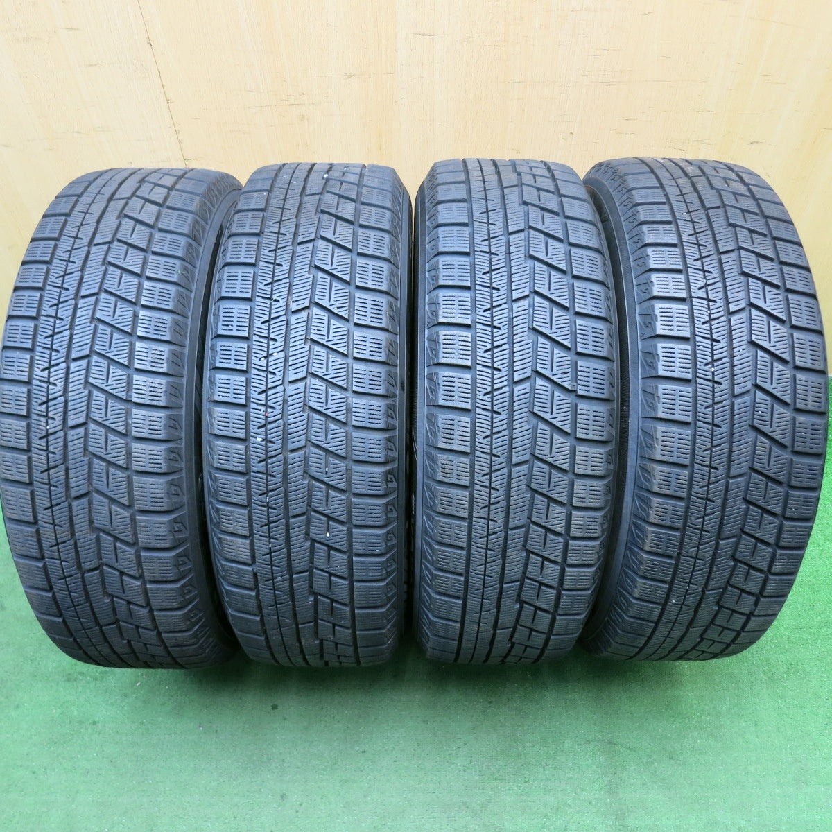 バリ溝！キレイ！9分★スタッドレス 205/60R16 ヨコハマ アイスガード iG60 SIBILLA NEXT C5 シビラ 16インチ PCD114.3/5H★5062903HAス