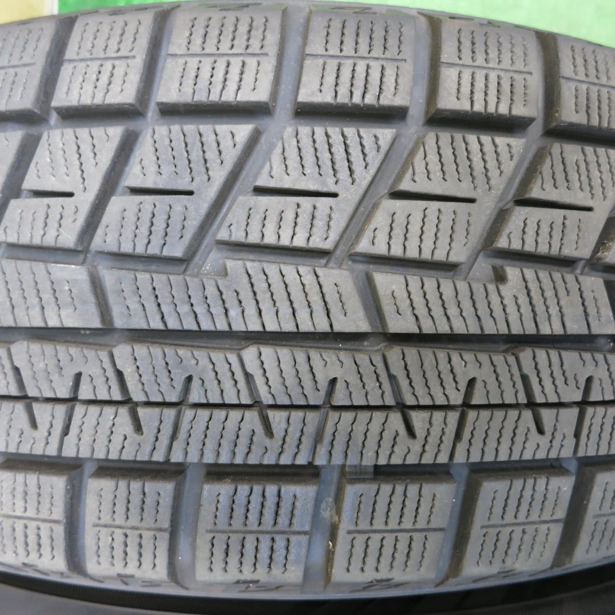 バリ溝！23年！9.5分★スタッドレス 185/65R15 ヨコハマ アイスガード iG60 ravrion RS01 ラブリオン 15インチ PCD114.3/5H★6022809HAス