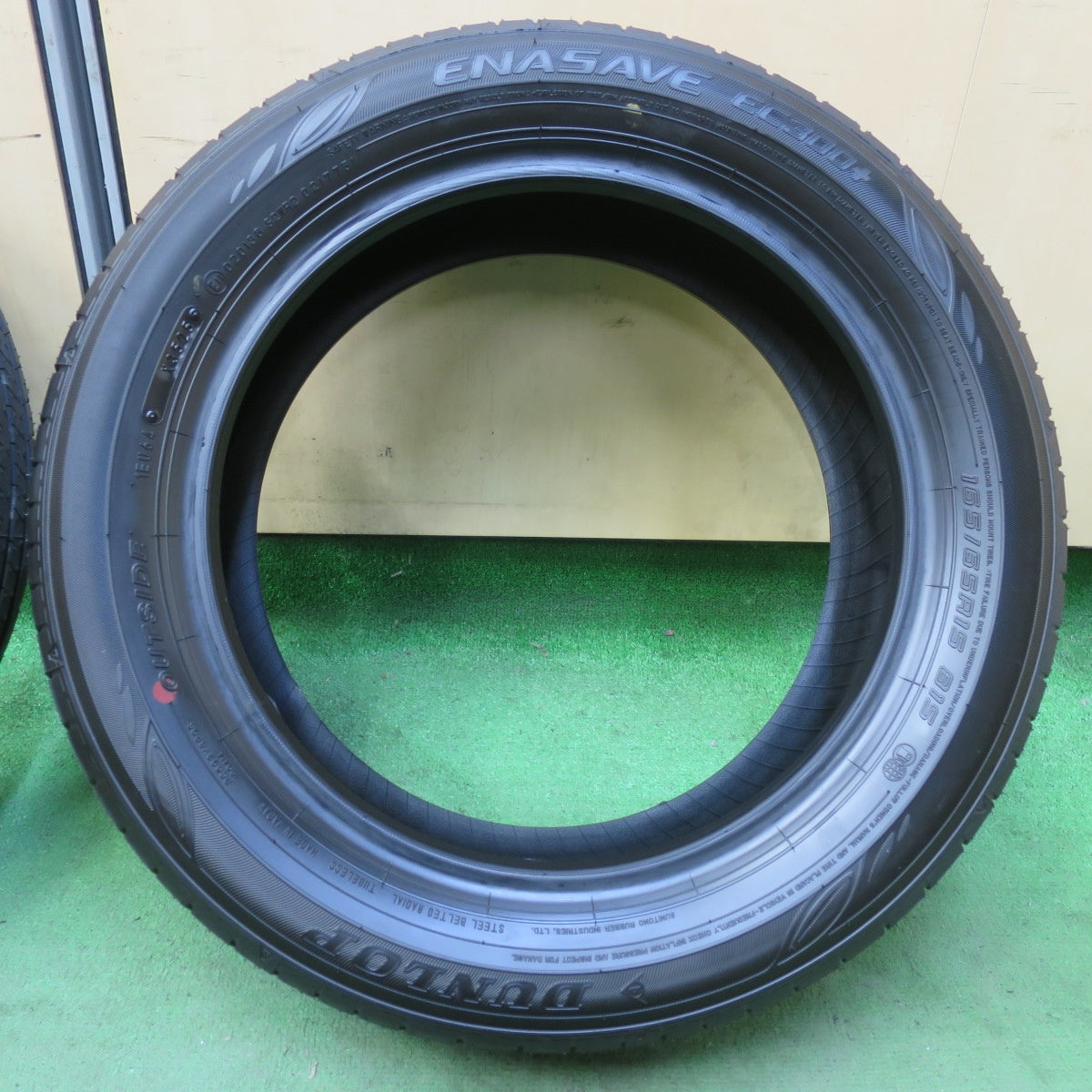 新車外し！25年★165/65R15 ダンロップ エナセーブ EC300+ タイヤ 15インチ タフト ソリオ デリカ D:2 等★5101403イノタ