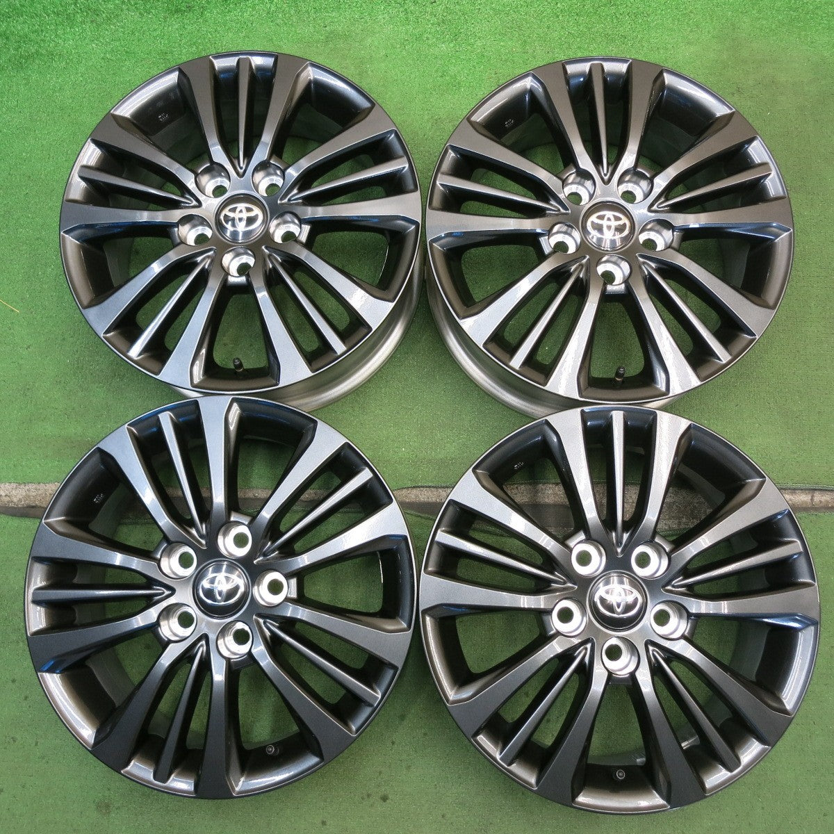 新車外し◎トヨタ 90系 ノア ヴォクシー 純正 ホイール 16インチ 16×6J PCD114.3/5H◎6082201HAホ