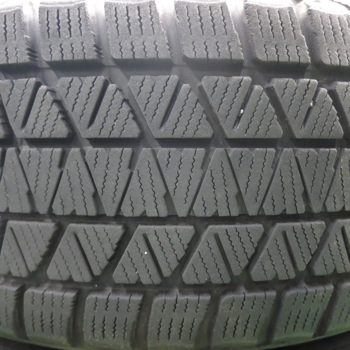 [送料無料] センサー付 21年★レクサス RX バージョンL 純正 235/55R20 スタッドレス ブリヂストン ブリザック DM-V3 20インチ PCD114.3/5H★4111201HAス