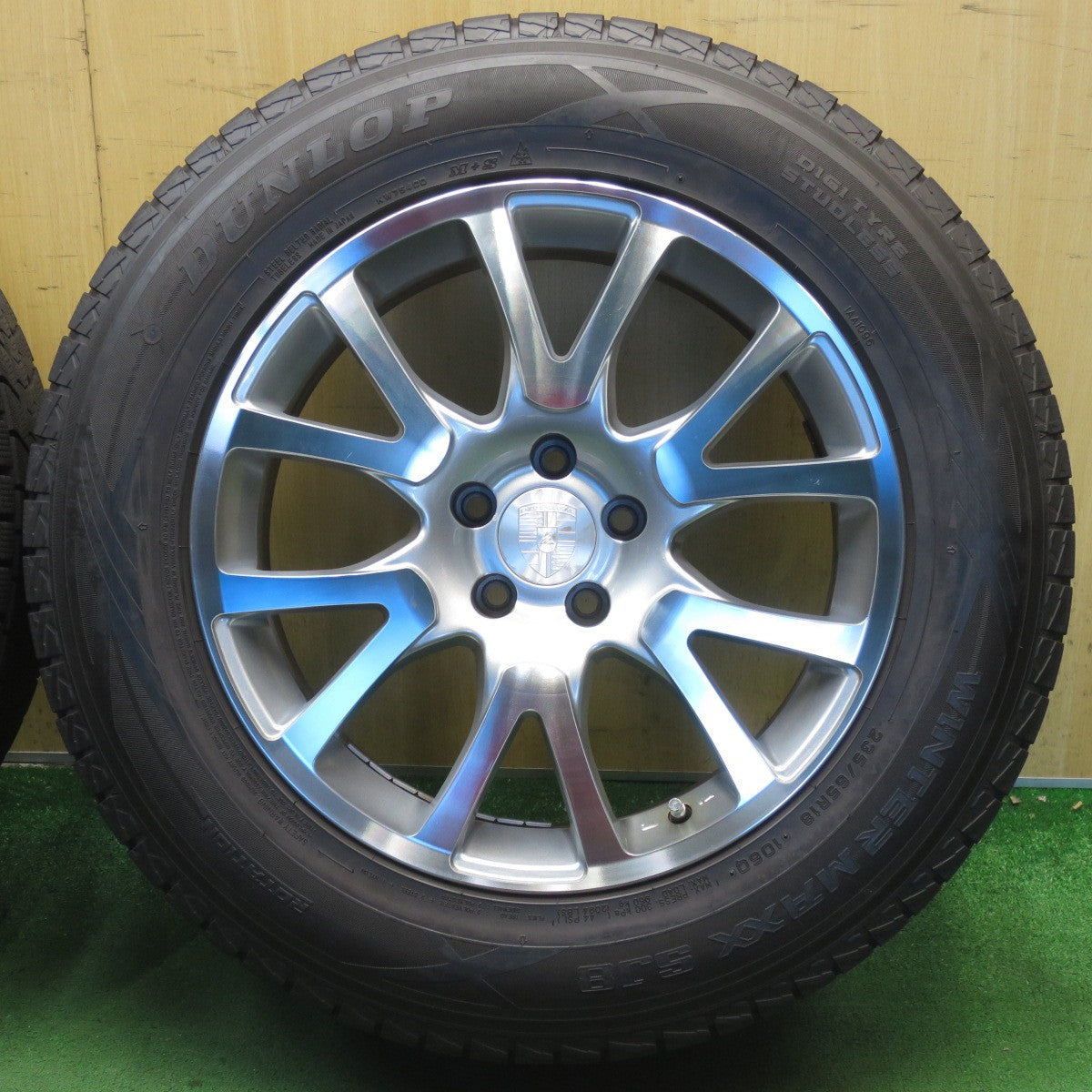 バリ溝！9.5分◎アウディ 等 ENCO EXCLUSIVE ERZ 235/65R18 スタッドレス ダンロップ ウインターマックス SJ8 エンコ エクスクルーシヴ エルツ 18インチ PCD112/5H◎6091905NJス