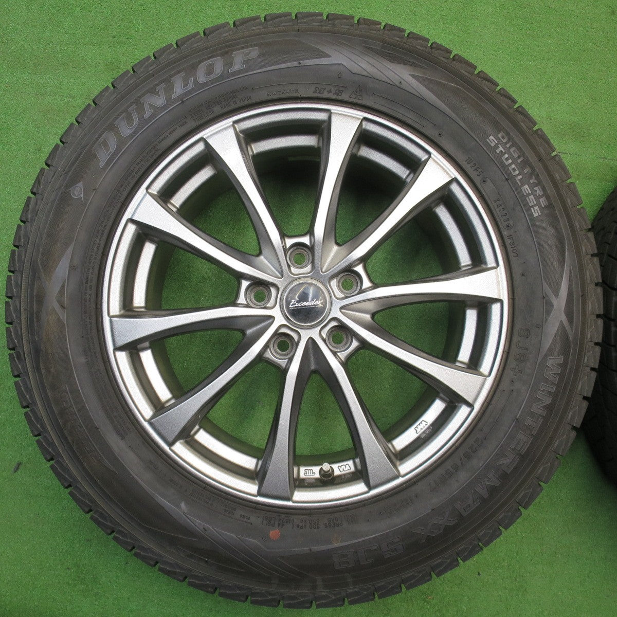 ほぼ未使用！23年！キレイ★スタッドレス 225/65R17 ダンロップ ウインターマックス  SJ8 Exceeder エクシーダー 17インチ PCD114.3/5H★6022504NJス