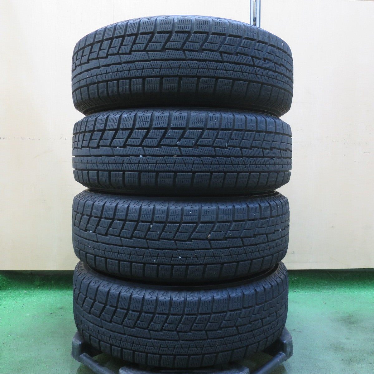 バリ溝！22年！9分◎スタッドレス 195/65R15 ヨコハマ アイスガード iG60 TOPRUN トップラン 15インチ PCD114.3/5H◎6082406イス