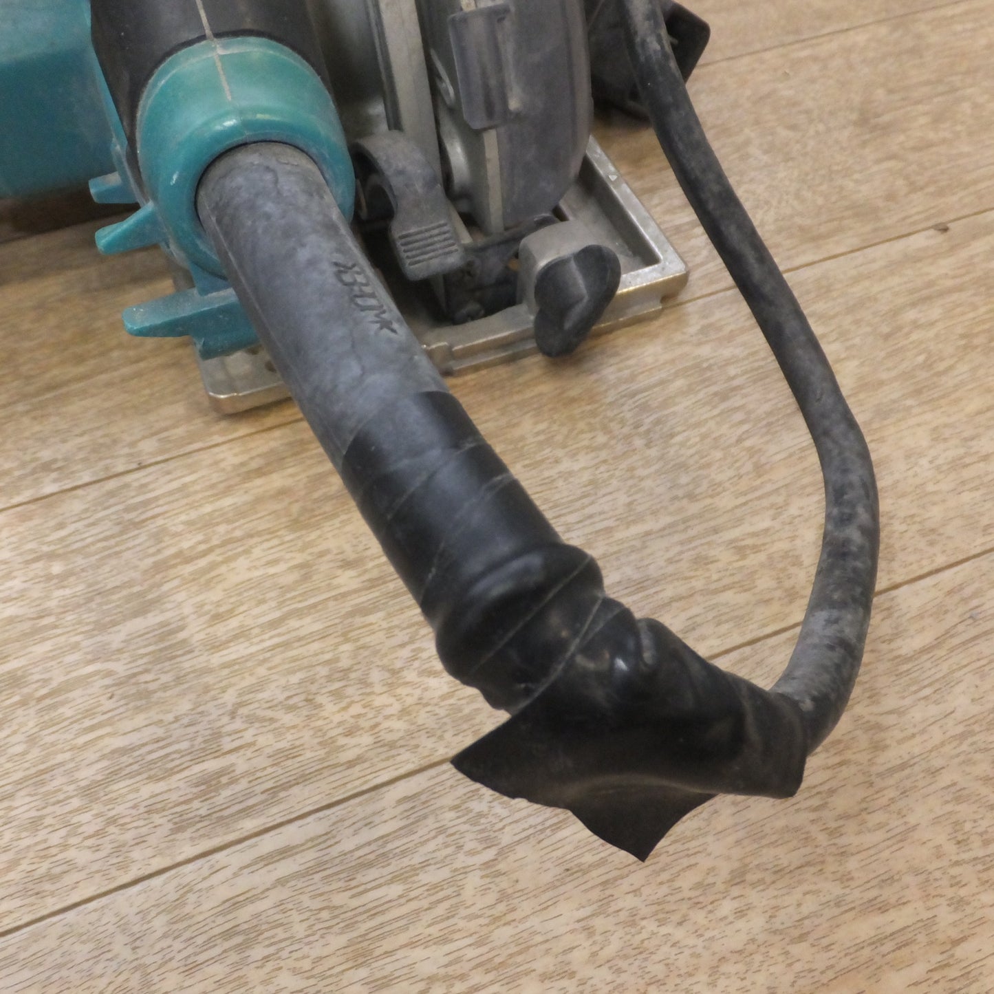 [送料無料] ★マキタ makita 125mm 防じんマルノコ KS5000FX　100V～ 11A 50-60Hz 1050W　木工用 超硬丸ノコ★