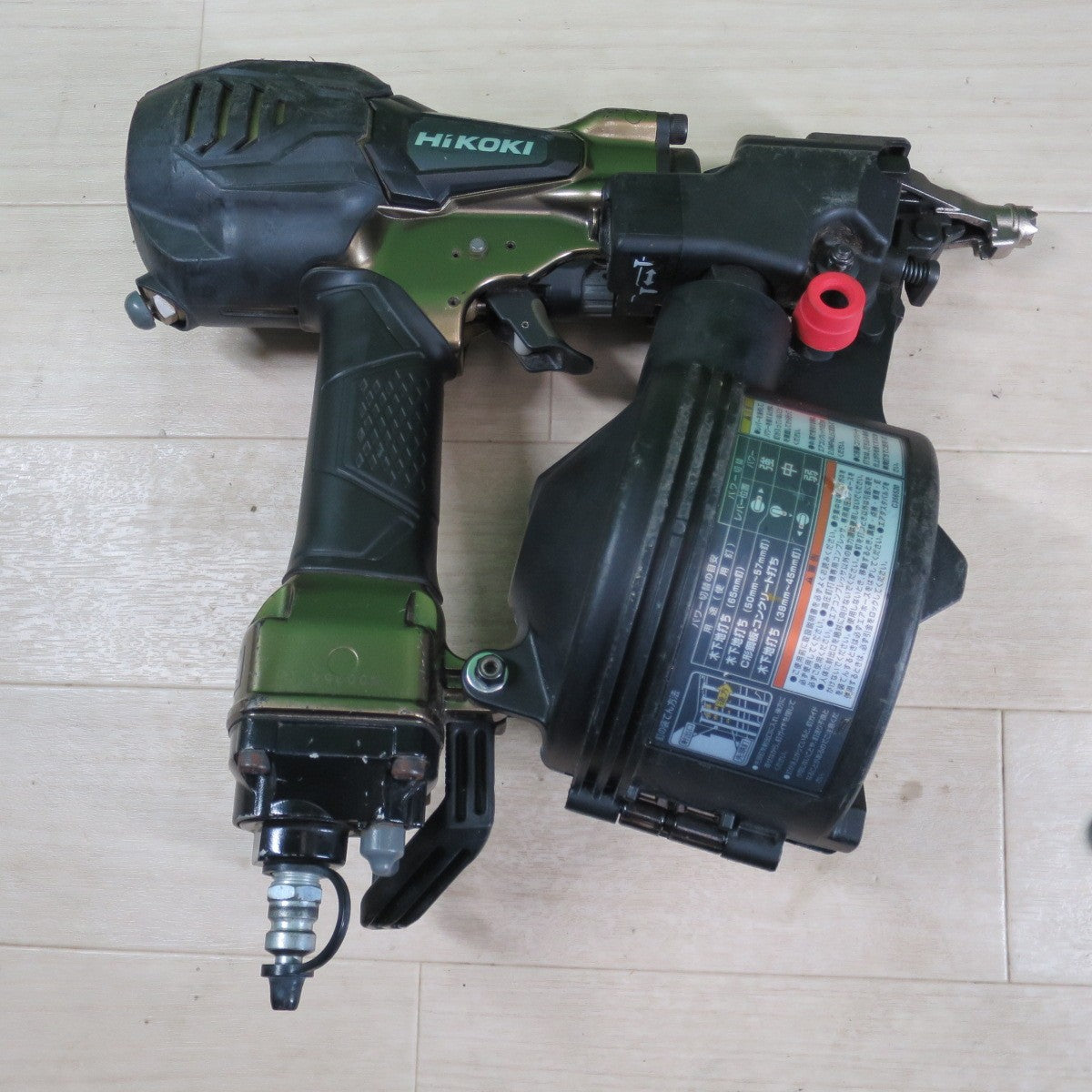 [送料無料] ☆Hikoki ハイコーキ 高圧 ロール 釘打 機 NV65HR2 エアー ツール 工具 釘打ち機 ネイル ネイラ☆