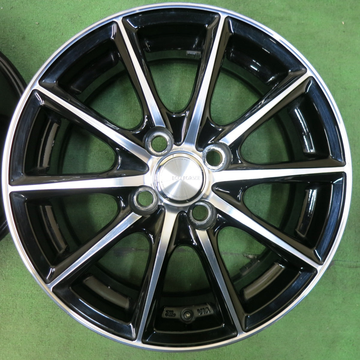 [送料無料] キレイ★ECO FORME ホイール 15インチ エコフォルム 15×5.5J PCD100/4H★5011704SYホ