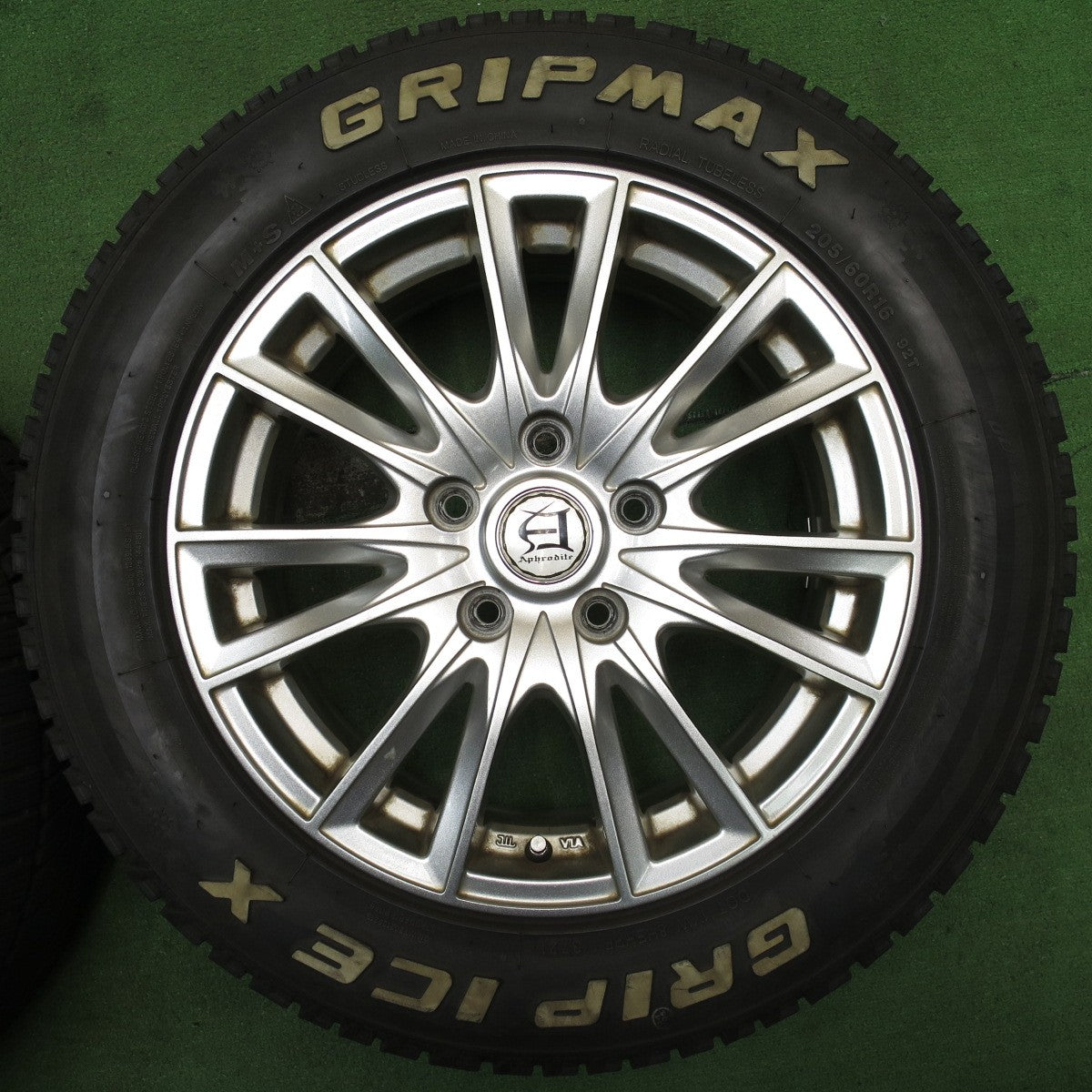 4本価格！21年★スタッドレス 205/60R16 グリップマックス GRIP ICE X ホワイトレター Aphrodite アフロディーテ 16インチ PCD114.3/5H★5060401NJス