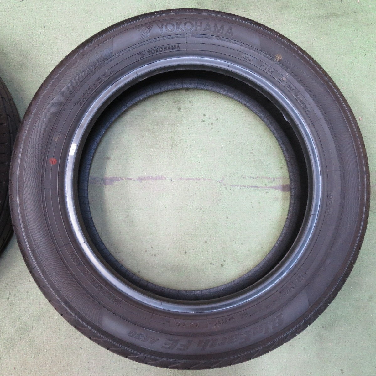新車外し！26年◎165/65R15 ヨコハマ BluEarth-FE AE30 ブルーアース 15インチ タイヤ デリカ D:2 ソリオ タフト 等◎6090404イノタ