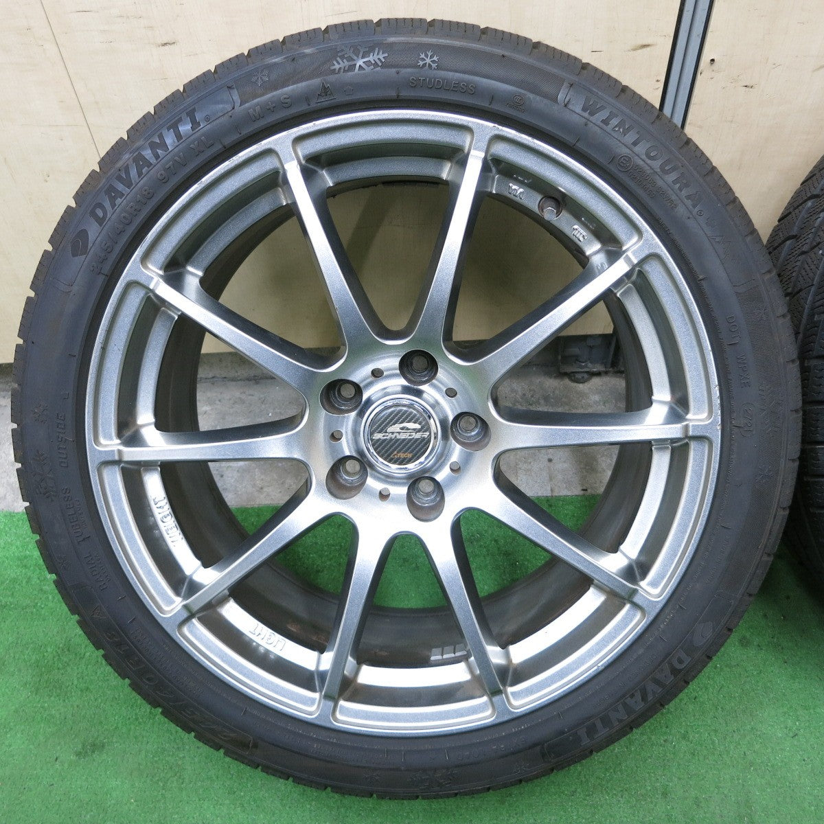 バリ溝！21年！9.5分！2本★スタッドレス 245/40R18 ダヴァンティ WINTOURA+ SCHNEIDER ATECH シュナイダー 18インチ PCD114.3/5H★5090801ナス