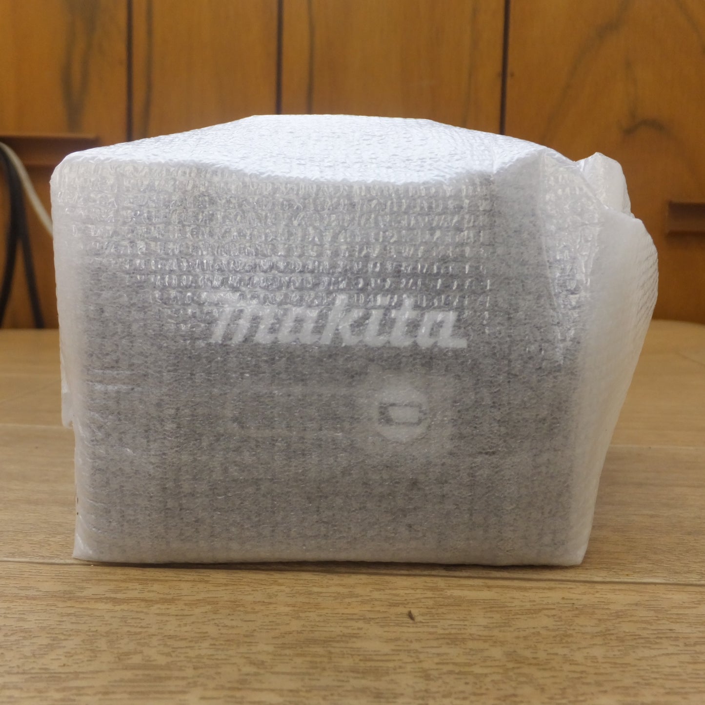 [送料無料] 未使用★マキタ makita Li-ion XGT 40Vmax リチウムイオンバッテリ 高出力 BL4040F A-73841★