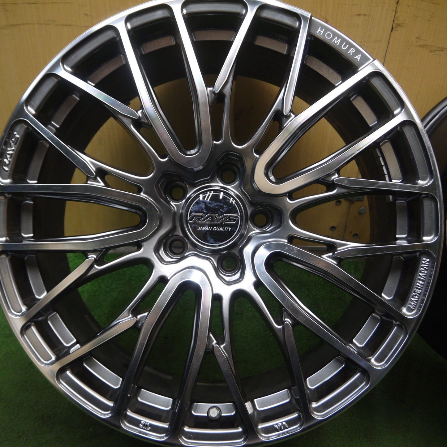 *送料無料* キレイ★RAYS HOMURA 2X10BD レイズ ホムラ ホイール 19インチ 19×8J PCD114.3/5H★4042612Hホ