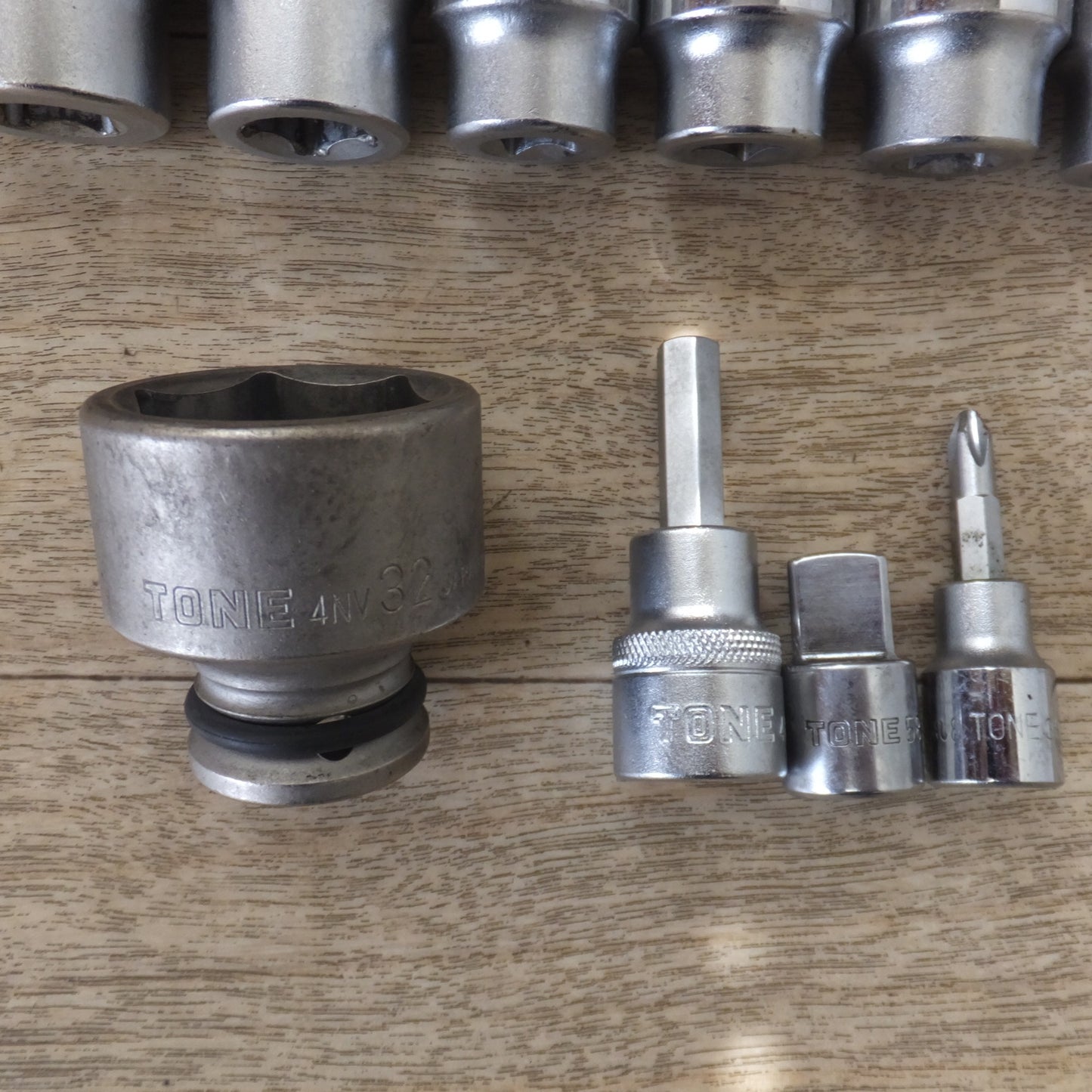 [送料無料] ★トネ TONE オフセットハンドル 401　ほか 各種 ソケット セット★
