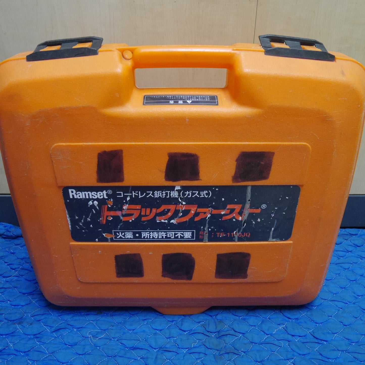 [送料無料] バッテリー2個付☆Ramset コードレス ガス式 鋲 打機 トラックファースト TF-1100JQ 日本パワーファスニング 鋲 打ち機 現状品☆