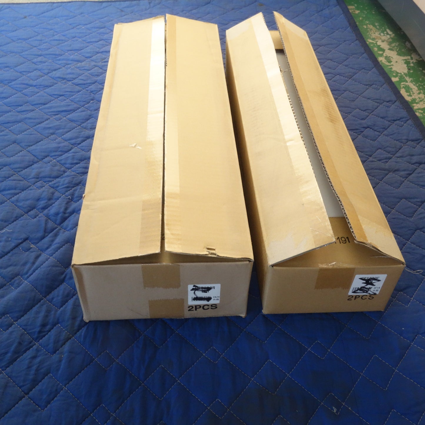 [送料無料] 新車外し！1台分☆トヨタ 200系 4WD ハイエース 純正 ショックアブソーバー 48531-26851 48511-26670☆