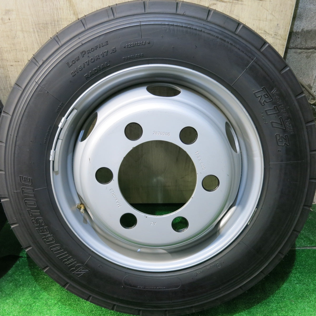 新車外し！22年★日野 デュトロ 純正 スチール MAXION23 215/70R17.5 123/121J ブリヂストン R173 17.5インチ PCD222.25/6H★5050201HAノ