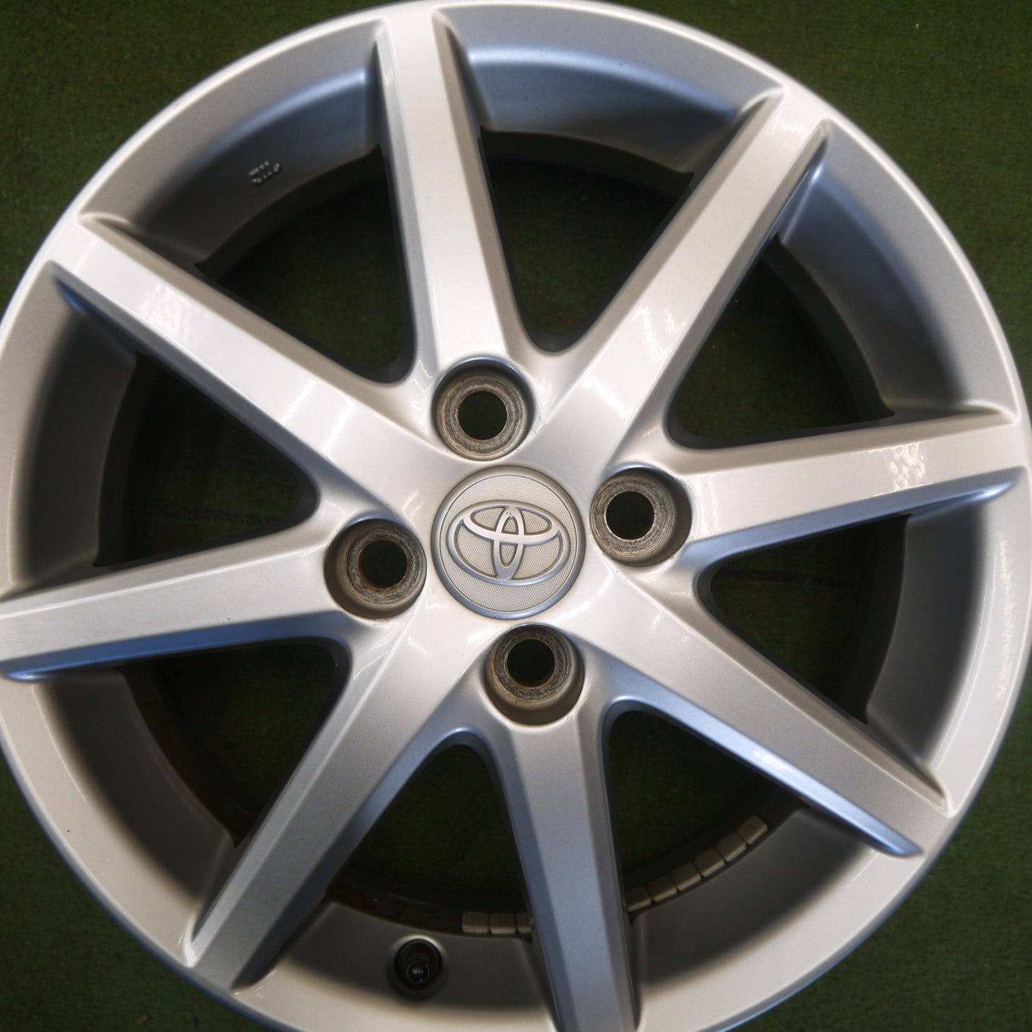 キレイ★トヨタ NHP10 アクア 純正 ホイール 15インチ 15×5J PCD100/4H★6061907Hホ