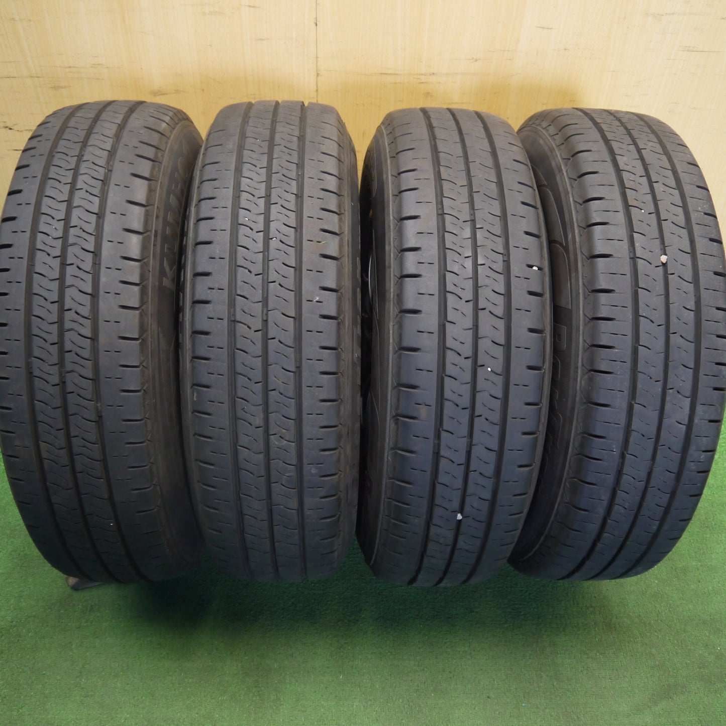 バリ溝！24年！9.5分★195/80R15 107/105R クムホ PorTran KC53 PERFORMANCE WHEELS パフォーマンス ホイール 15インチ PCD139.7/6H★6041301Hノ