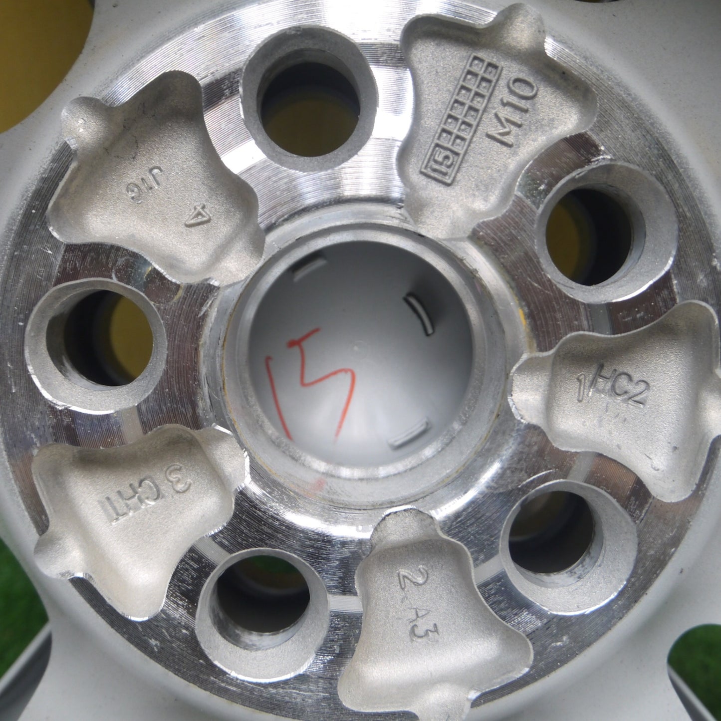 *送料無料* 新車外し★トヨタ 50系 プリウス 純正 ホイール 15インチ 15×6.5J PCD100/5H★4062401Hホ
