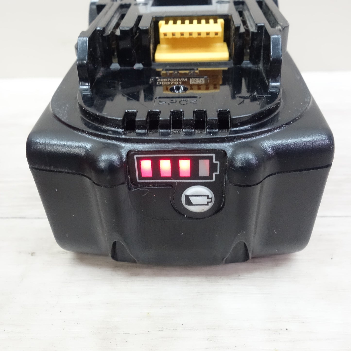 [送料無料] ☆マキタ Li-ion リチウム イオン バッテリ BL1830B DC18V 3.0Ah 54Wh 電動 工具☆