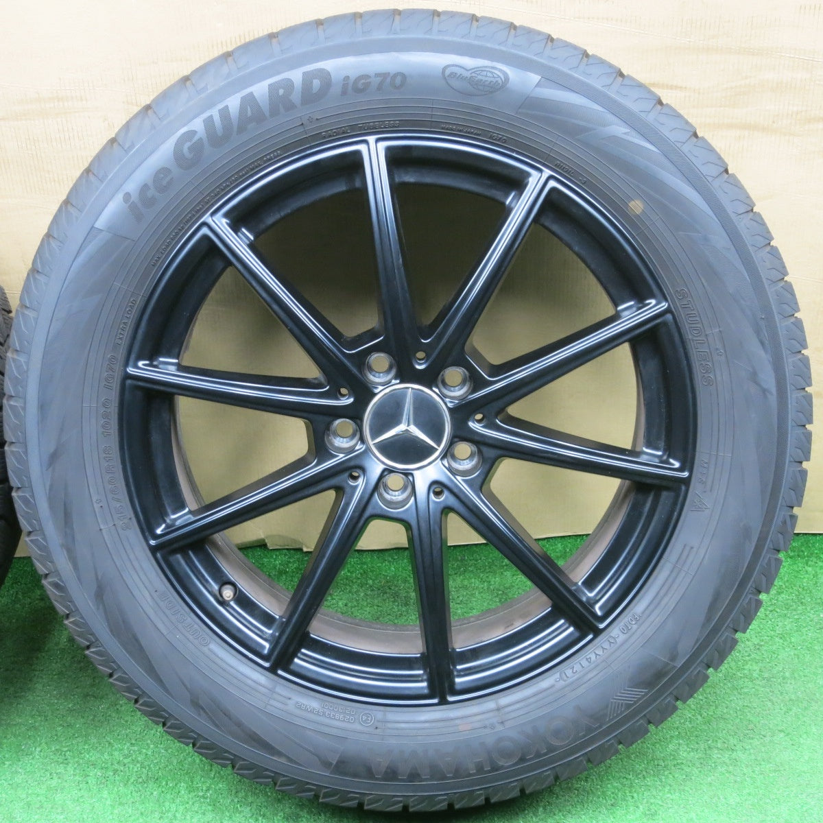 バリ溝！9.5分以上★ベンツ X247 GLBクラス 純正 215/60R18 スタッドレス ヨコハマ アイスガード iG70 18インチ PCD112/5H★6013102NKス