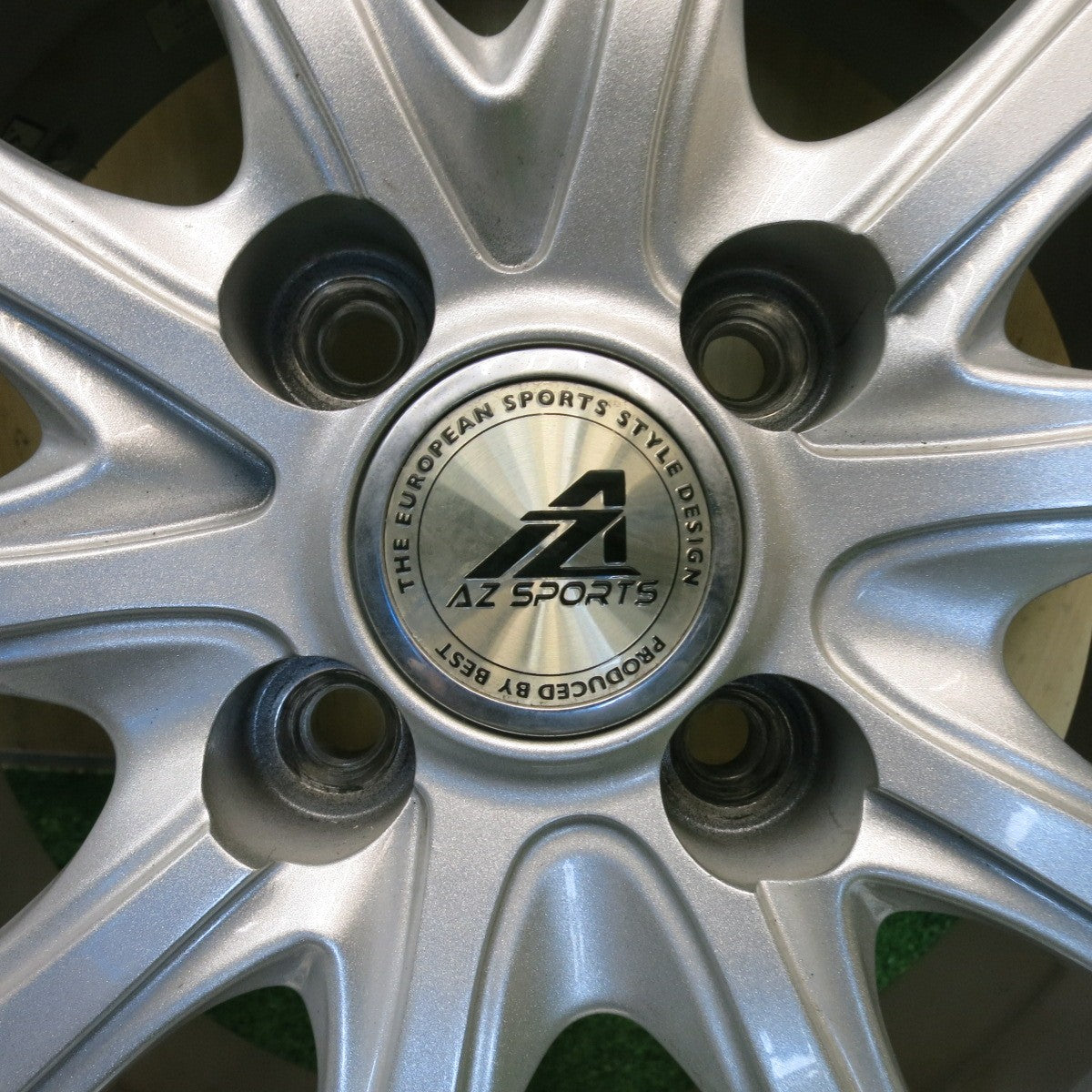 バリ溝！キレイ！9.5分◎スタッドレス 185/70R14 ダンロップ ウインターマックス WM02 AZ SPORTS AZスポーツ 14インチ PCD100/4H◎6080204HAス
